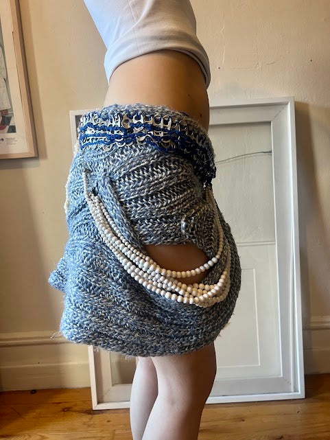 Pleated Wool skirt