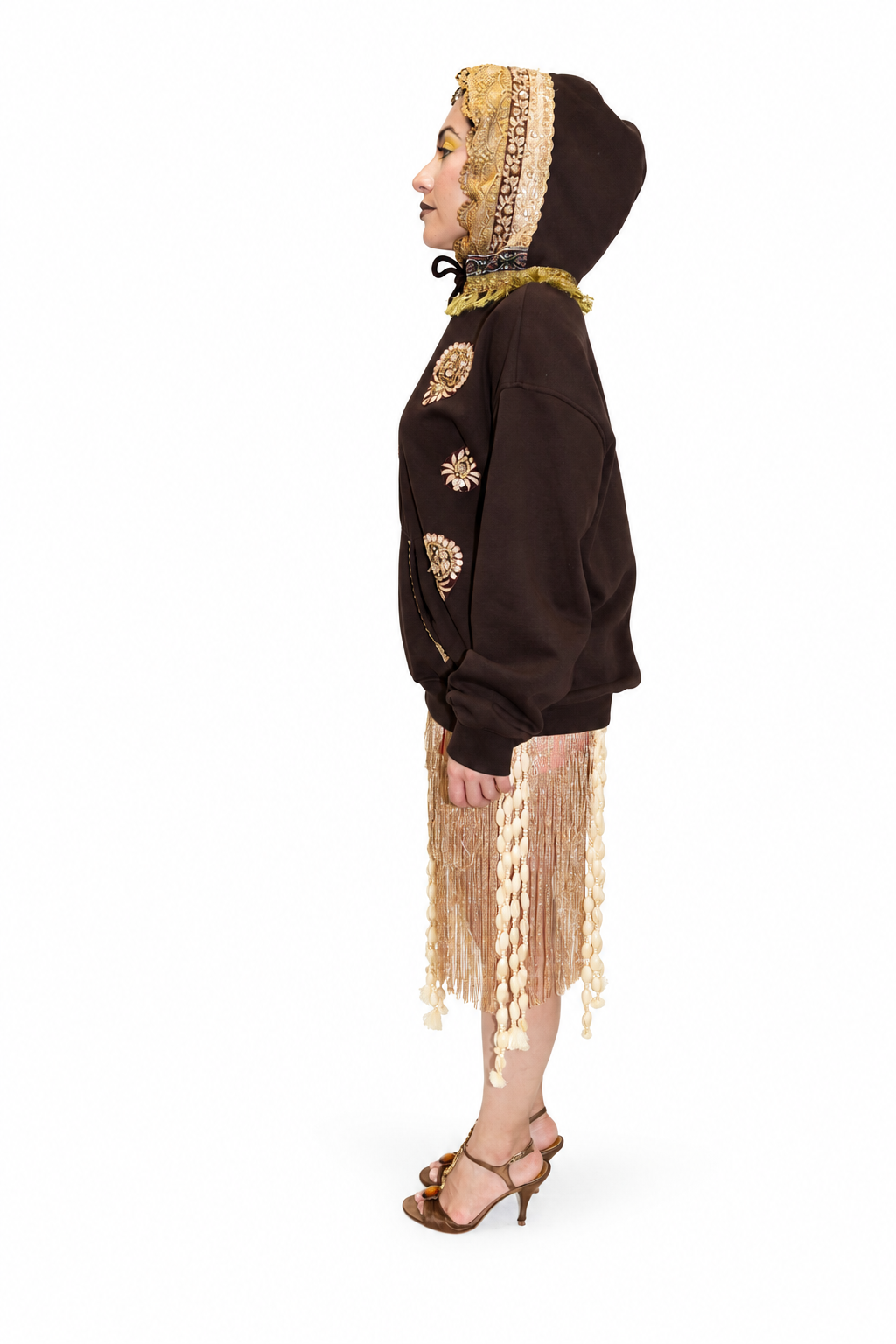 AMEHL.WORLD Look 4 side view